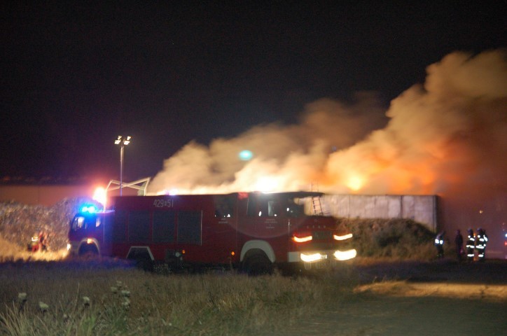Pożar śmieci w Dąbrówce Wielkopolskiej
