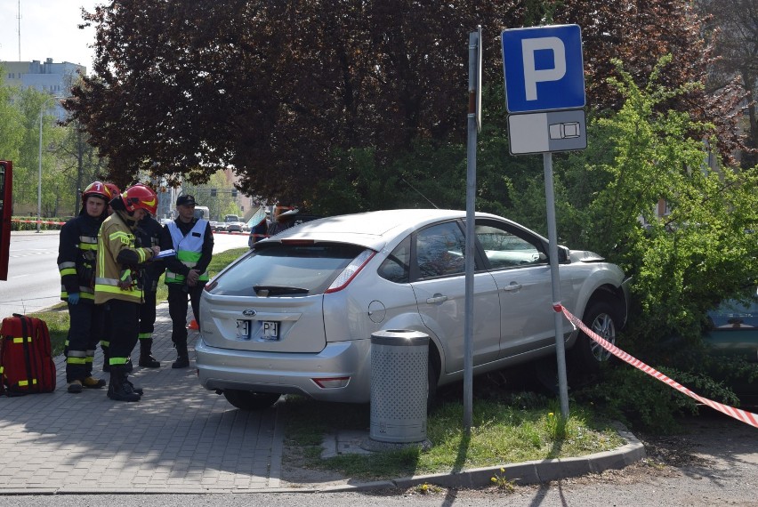 Zderzenie dwóch samochodów na ulicy Górnośląskiej w Kaliszu....