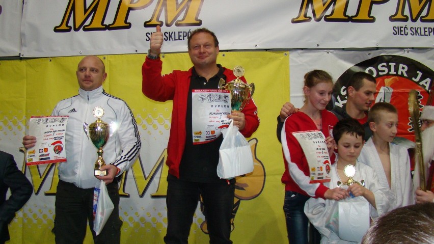 Mali judocy z Millenium Rzeszów po turnieju w Jaśle zajmują pierwsze miejsce w klasyfikacji