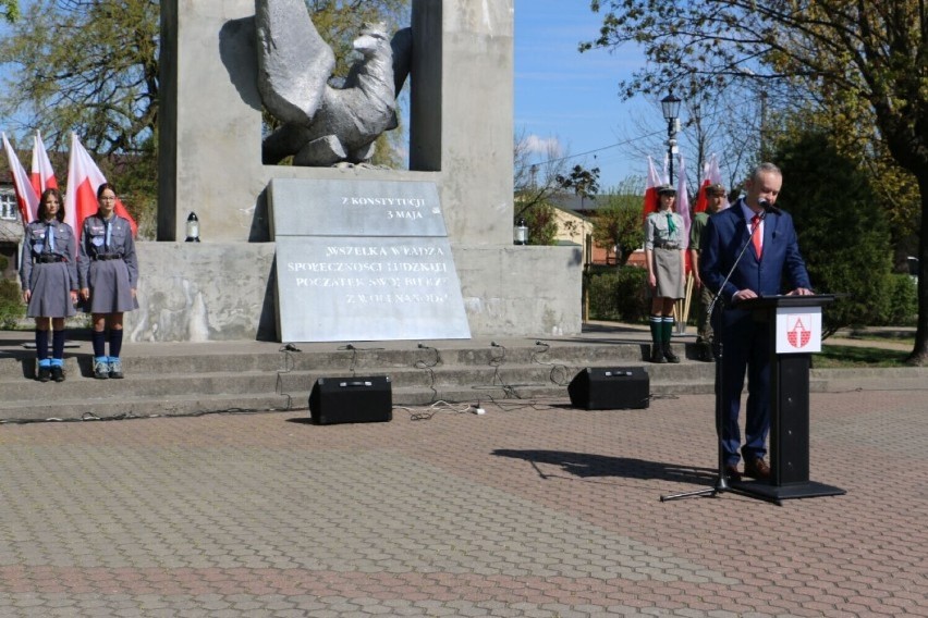 Pomnik na Placu 3 Maja w Aleksandrowie Kujawskim nazywany...