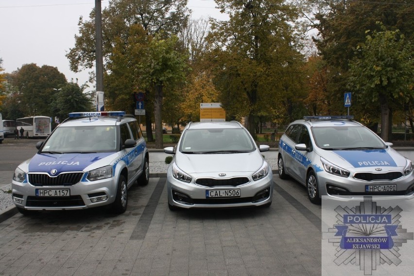 Policjanci z Aleksandrowa Kujawskiego mają nowe radiowozy [zdjęcia]