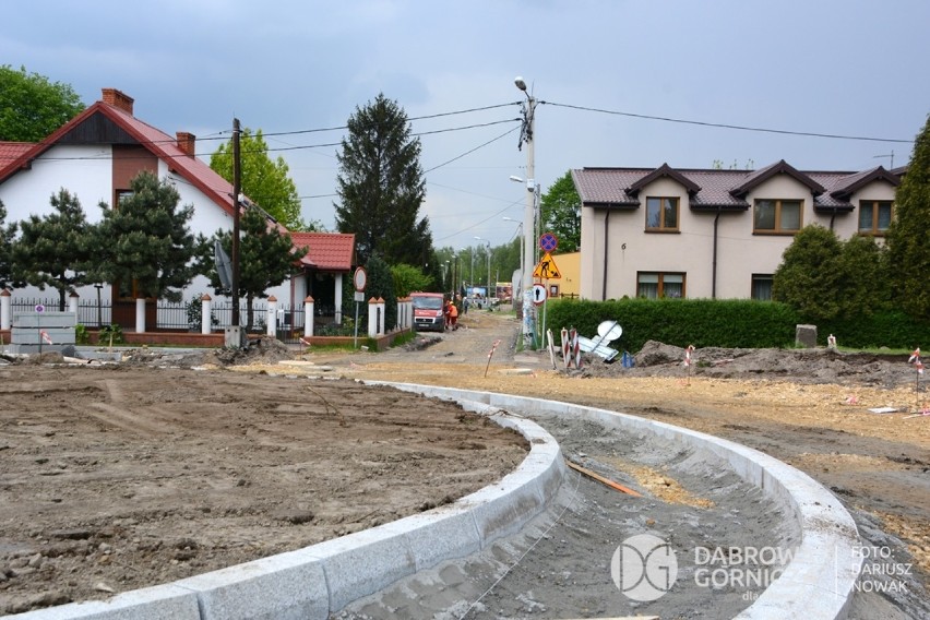 Trwa budowa nowych rond i dróg nad Pogorię III. Kiedy koniec? [ZDJĘCIA] 