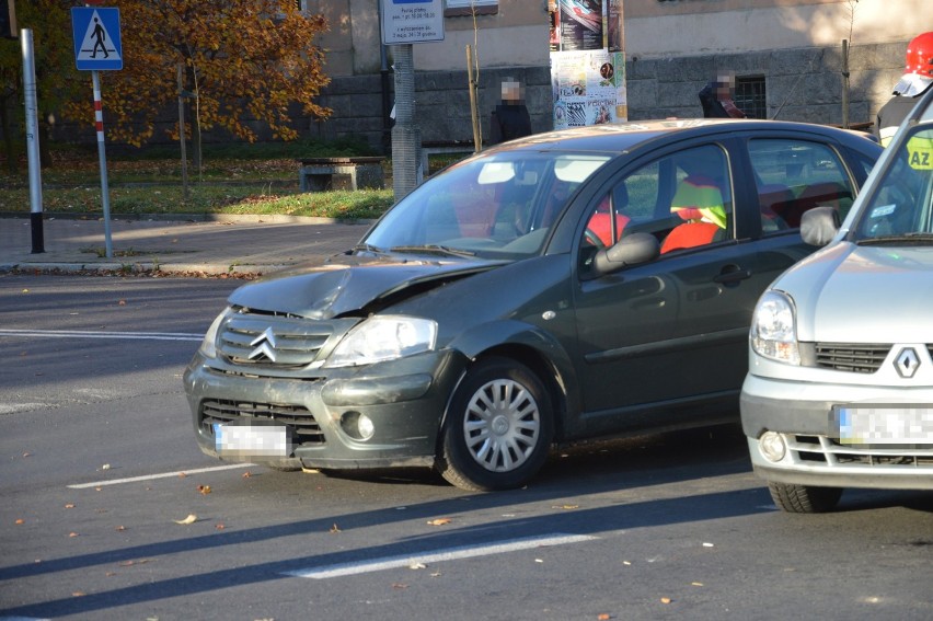 Zderzenie na skrzyżowaniu w Głogowie [FOTO]