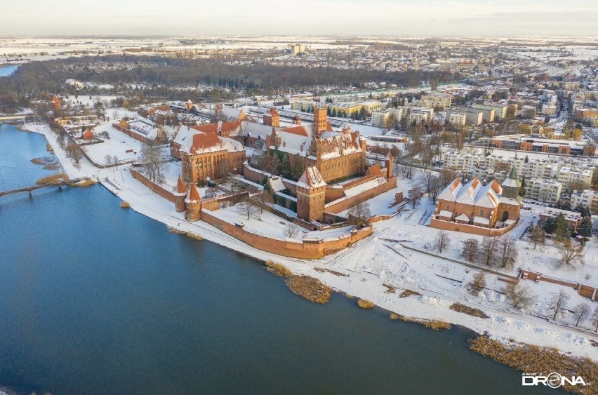 Malbork. Strefy buforowej wokół zamku wciąż nie ma. Czy nad zabytkiem trzeba stworzyć klosz? Włodarze niechętni, bo to bariery dla rozwoju