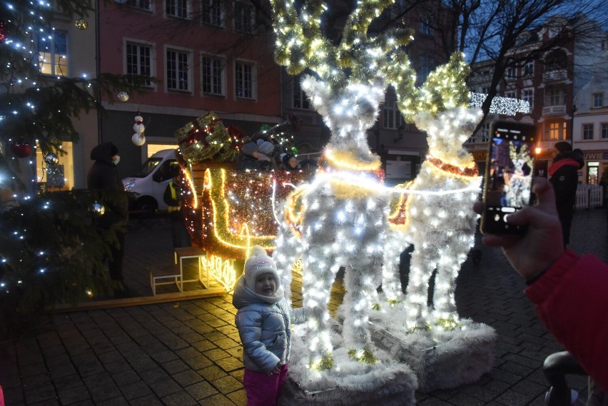 Miasto już szuka firmy, która wykona dekoracje świąteczne. Ma na ten cel 1,7 mln zł  