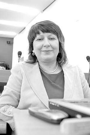 Anna Pawłowska od ponad dwóch lat kieruje Urzędem Miasta. Do mianowania na stanowisko dyrektora pracowała jako naczelnik wydziału organizacyjnego. JAKUB MORKOWSKI