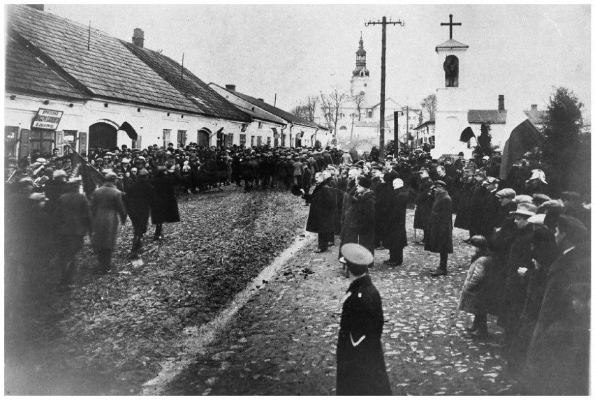 Uroczystości 11 Listopada 1929. Centrum Staromiejskie