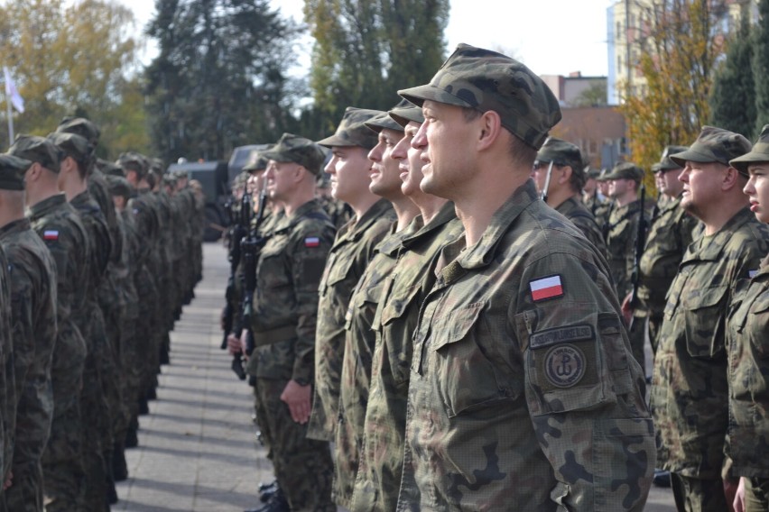 Żołnierze złożyli przysięgę na Placu Staszica w Pile