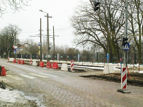 Przystanek MZK Toruń na ul. Bydgoskiej przy Ogrodzie Zoobotanicznym został przesunięty kilkanaście metrów.