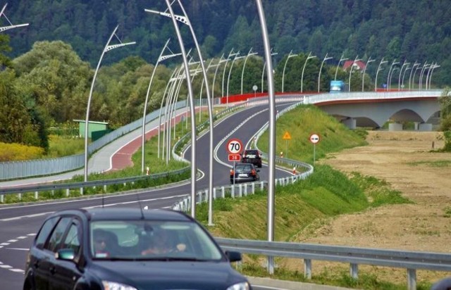 Według ratusza most jest w dobrym stanie i nie ma planów jego zamknięcia