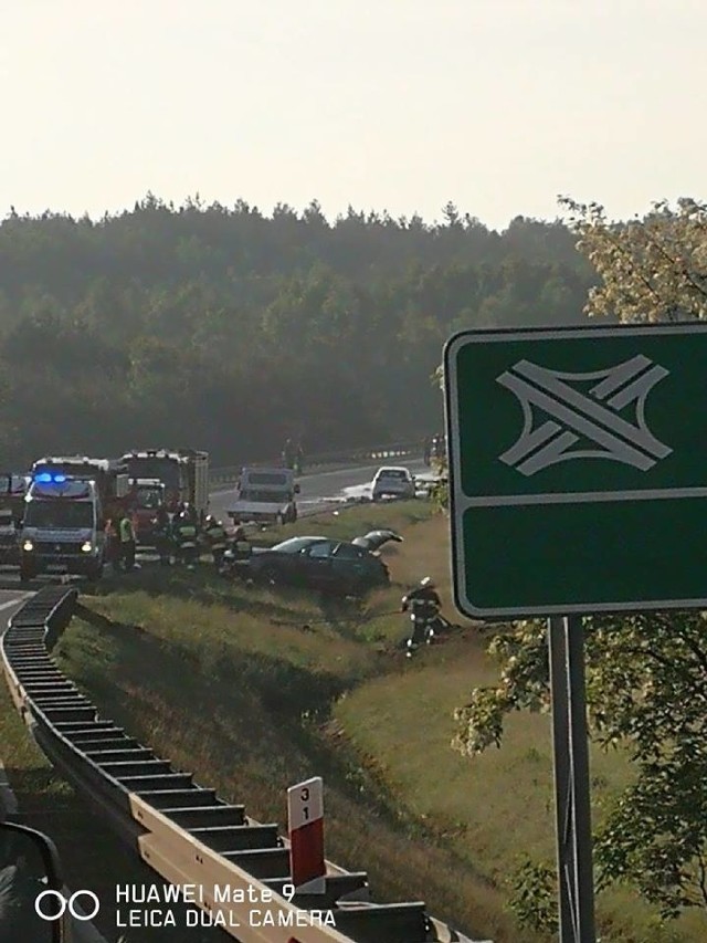 Wypadek w Mierzęcicach (fot. Szwagier Fox/Informacje Drogowe Bytom i Okolice/Facebook)
