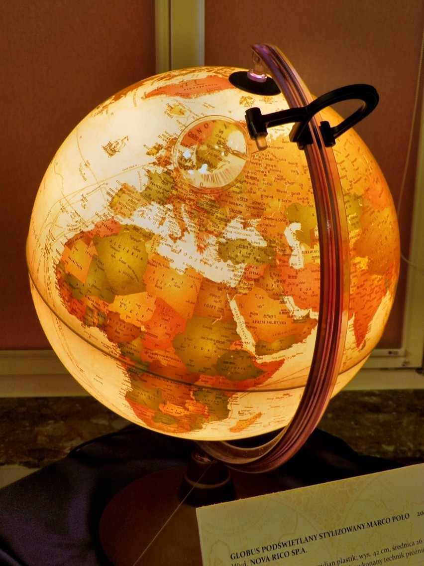 Wystawa Globusy kuliste modele ziemi w Książnicy Pomorskiej
