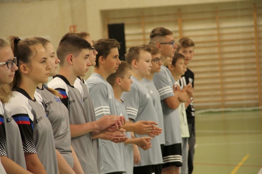 XVI Konkurs Przyrodniczo - Sportowy dla szkół podstawowych -...