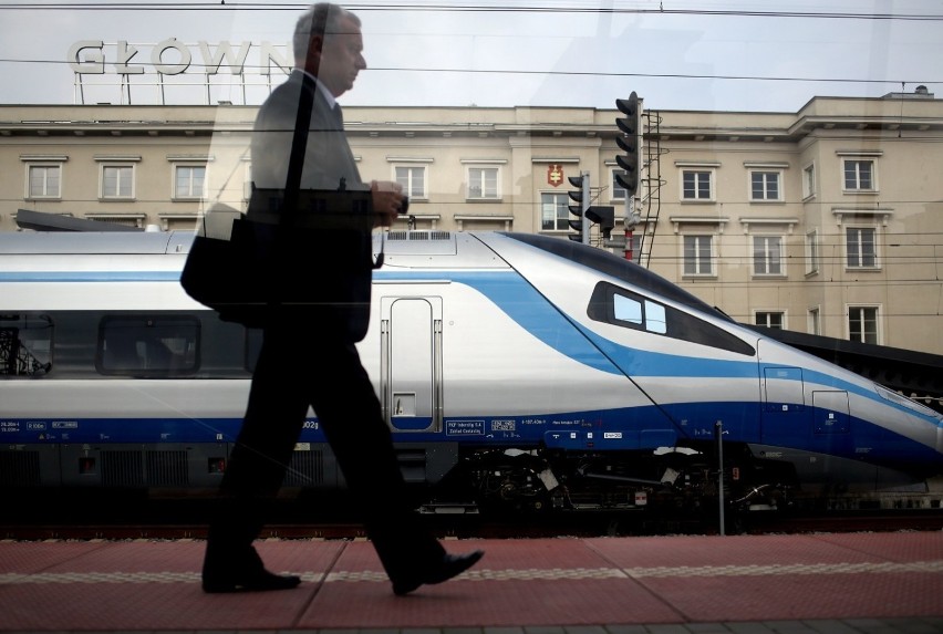 „Dwusetką” Pendolino miały pojechać przez ok.1/3 trasy...