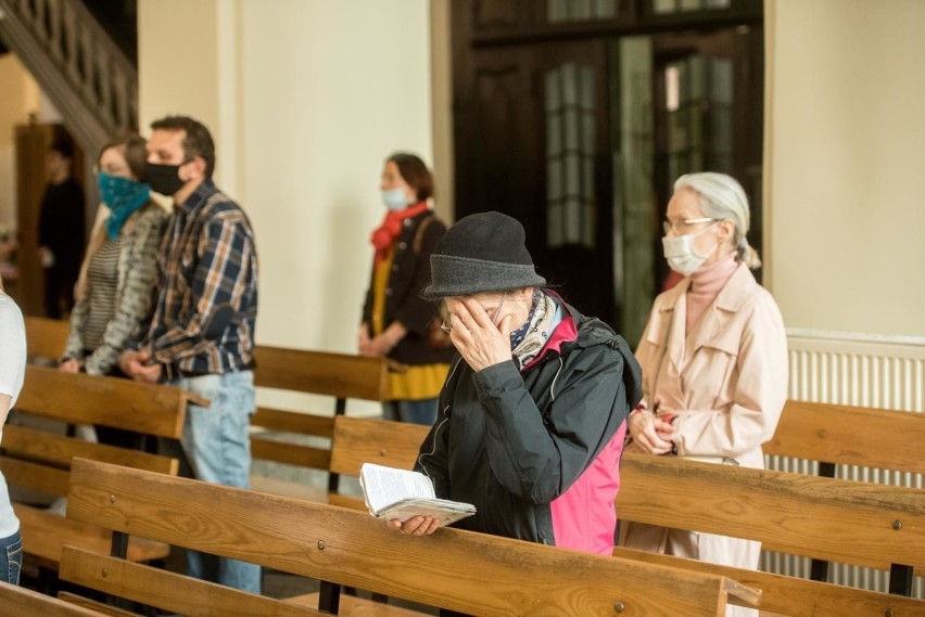 Podane dane określają wskaźnik dominicantes w 2019 roku,...