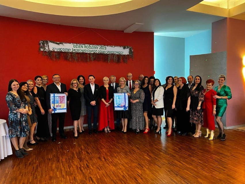 Lubliniec. Uczestnicy i pracownicy świętowali 27. rocznicę Środowiskowego Domu Samopomocy 