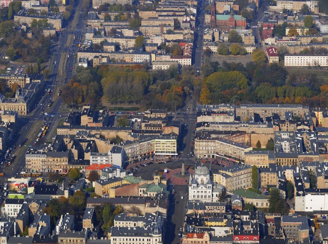 Mieszkanki województwa łódzkiego stanowią aż 44 procent dłużników w naszym regionie