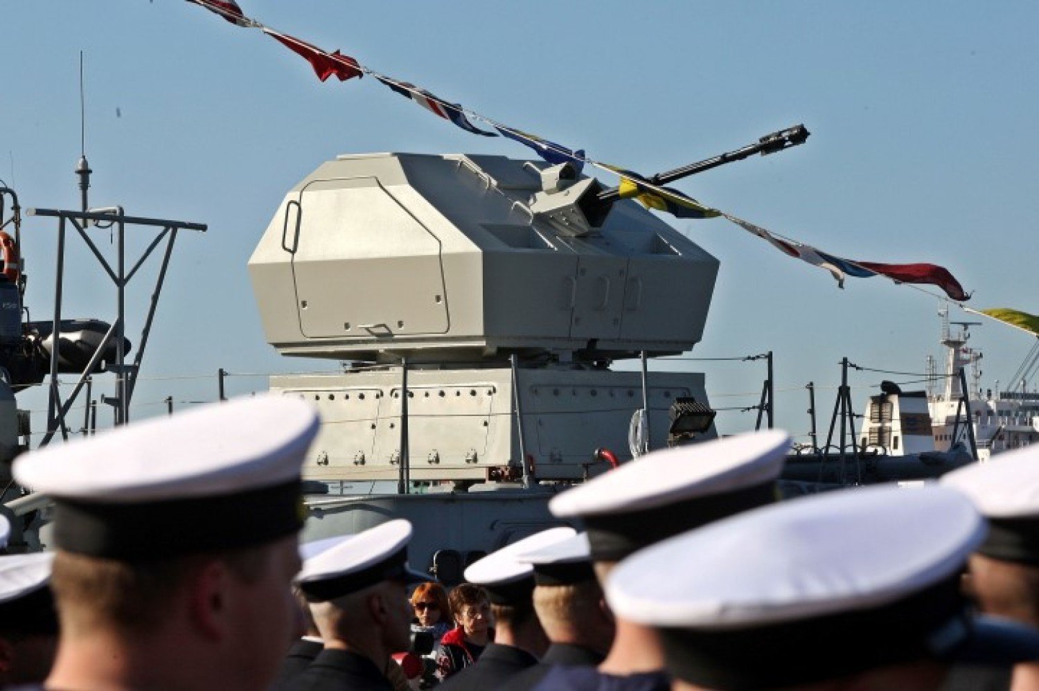 Nowe uzbrojenie Marynarki Wojennej. ORP Kaszub z nową armatą [ZOBACZ] |  Gdynia Nasze Miasto