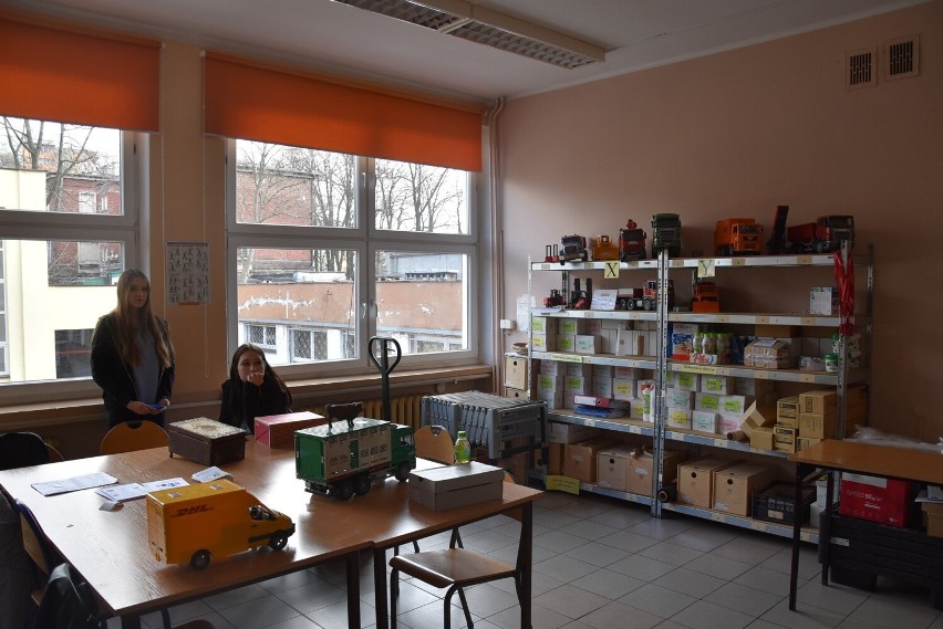 Trwają dni otwarte w Technikum nr 6 w Sosnowcu. Szkoła...