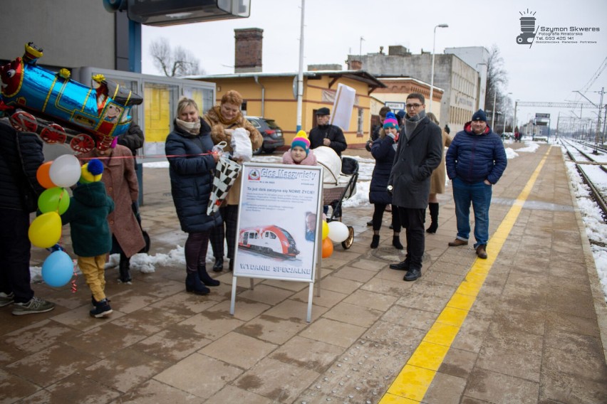 Stacja: emerytura. Rodzina i współpracownicy pożegnali w Gnieźnie emerytowanego maszynistę [FOTO]