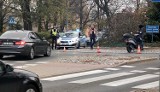 Groźny wypadek na rondzie ks. Demela w Żarach. Dziewięcioletni chłopczyk został zabrany do szpitala