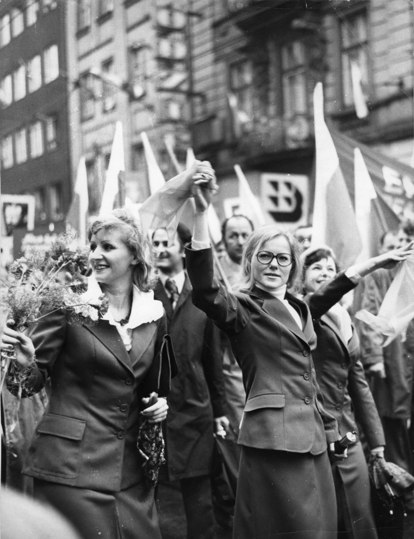 1 maja na zdjęciach naszych fotoreporterów. Tak wyglądało Święto Pracy w PRL [ARCHIWALNE ZDJĘCIA]