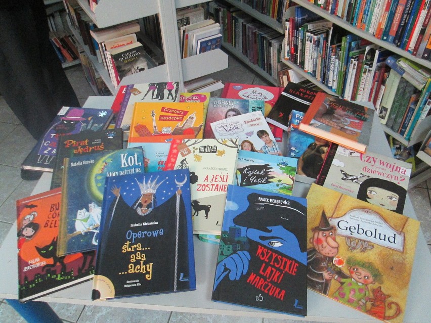 Nowe książki w powiatowej bibliotece w Poddębicach