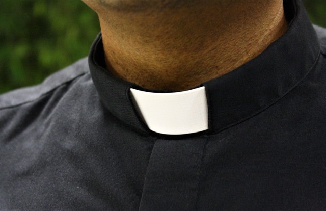 Oskarżonemu kapłanowi z Nowego Sącza grozi od sześciu miesięcy do ośmiu lat więzienia