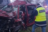 Dwie osoby zginęły w tragicznym wypadku na trasie Bydgoszcz - Nakło [zdjęcia]