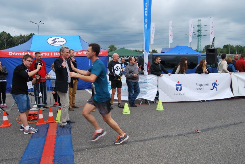 18 września zawodnicy pobiegną Bytomskim Półmaratonie. W tym roku wesprą chorą na nowotwór Karinę