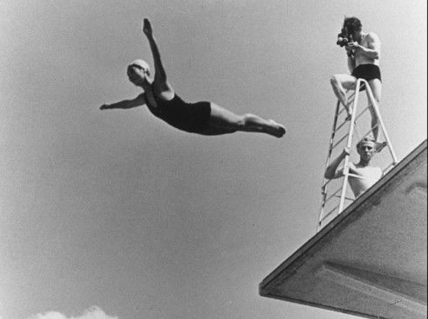 Kadr z filmu "Olimpiada" w reż. Leni Riefenstahl