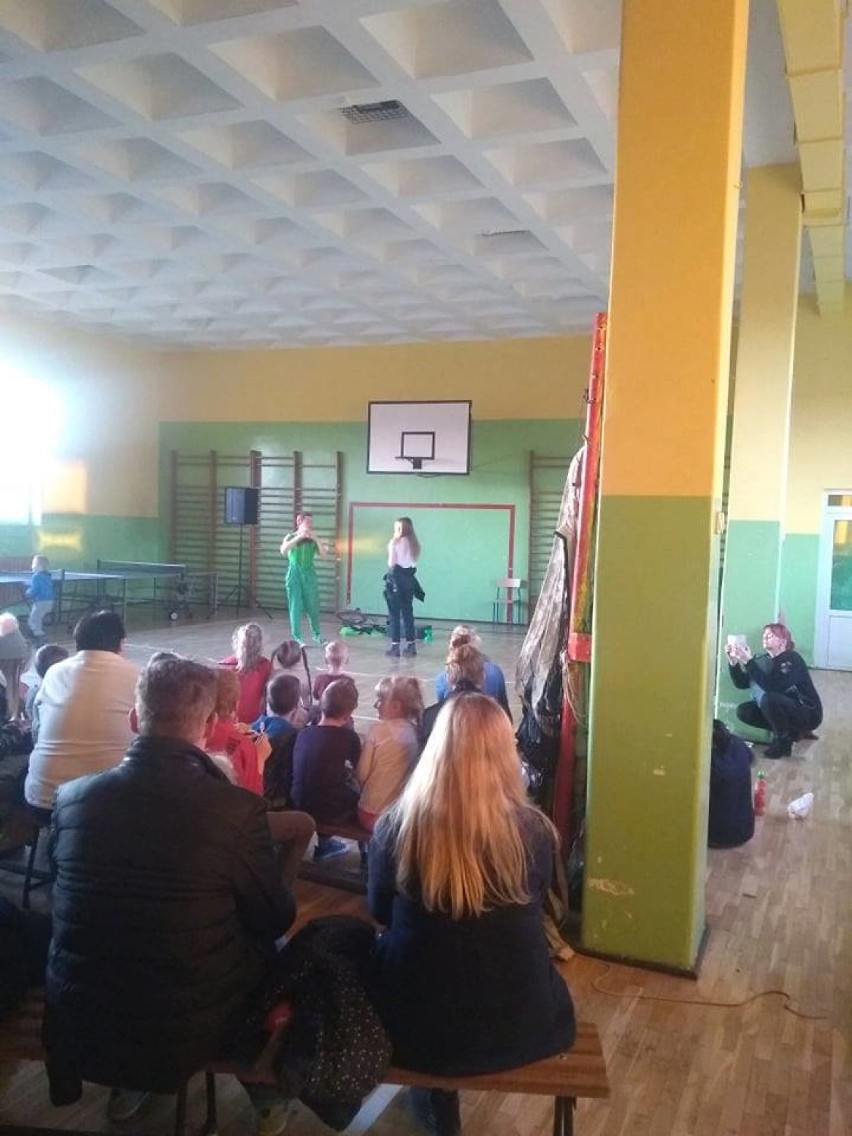 Mikoszewo. W sobotę odbył się "Dzień Otwarty" w Szkole Podstawowej im. Na Bursztynowym Szlaku w Mikoszewie