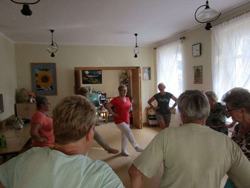Warsztaty taneczne pniewskich seniorów [ZDJĘCIA]