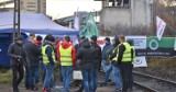 Protest górników ZG Janina w Libiążu. Niepokój budzi zmiana pracodawcy. Tauron: oczekiwania płacowe górników są trudne do spełnienia