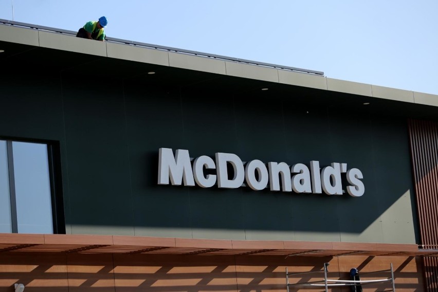 Pilnie poszukują też pracowników restauracje Mc Donald's w...