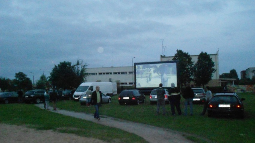 Kino samochodowe po raz pierwszy w Opocznie 