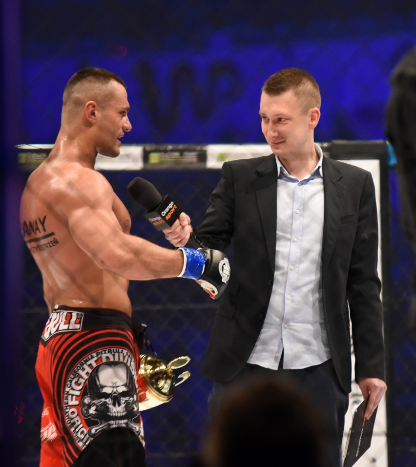 Zdjęcia z gali MMA Xcage 7 - walka Pawła Trybsona z Łukaszem...