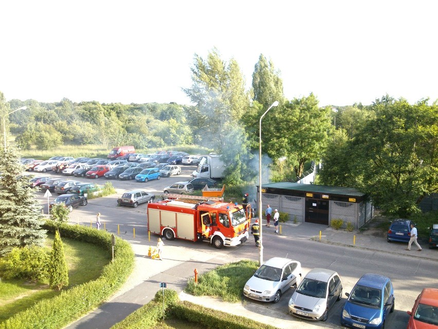 Pożar na osiedlu Lotnictwa Polskiego w Poznaniu [ZDJĘCIA]