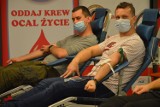 Wspólna akcja krwiodawstwa w PGE GiEK w Bełchatowie. Górnicy i energetycy oddawali krew