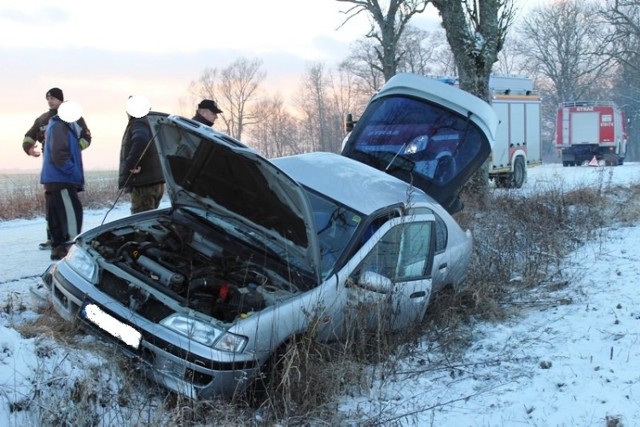 Zderzenie dwóch aut na drodze Karwiny – Słobity