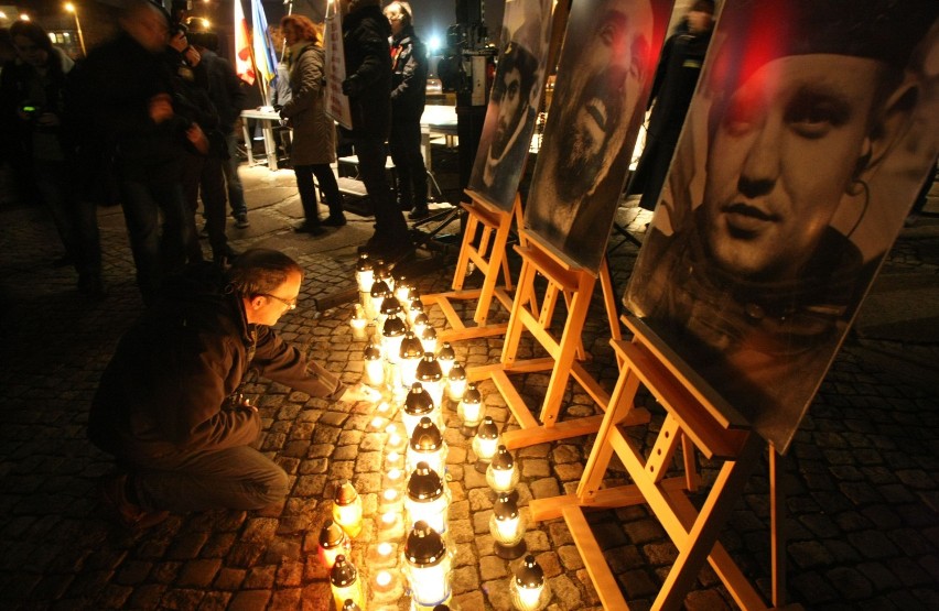 Warszawa solidaryzuje się z walczącą Ukrainą