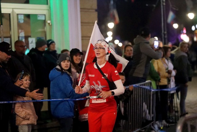 Legnicki Bieg Niepodległości 2022. Pobiegło kilkaset osób, zobaczcie zdjęcia