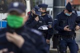 Akcja policji w Wągrowcu z powodu epidemii koronawirusa - zero tolerancji
