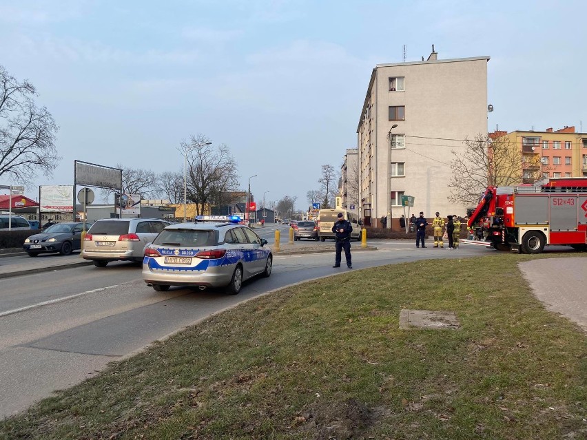 Tragiczne potrącenie w centrum Sycowa. Nie żyje 61-letnia kobieta (ZDJĘCIA Z MIEJSCA ZDARZENIA)