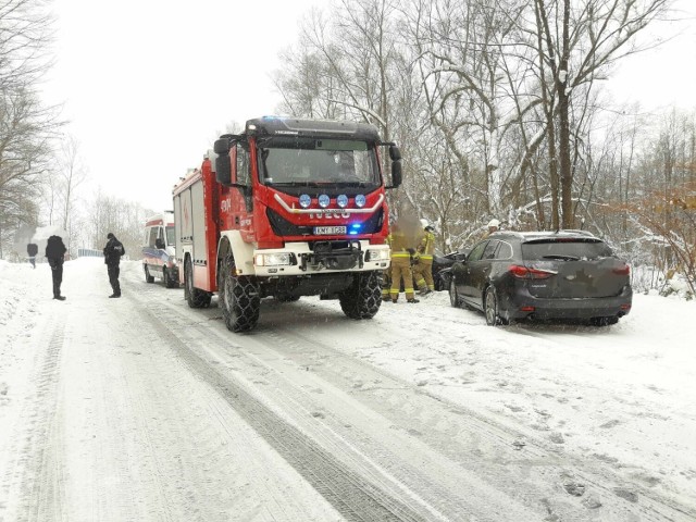 Wypadek w Pcimiu, zderzyły się dwa samochody