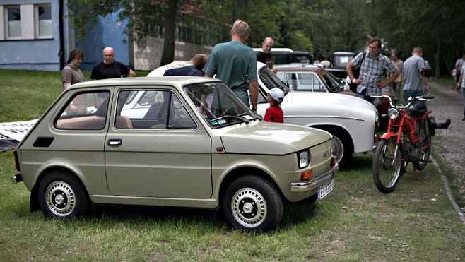 Na stadionie Startu można podziwiać stare motocykle i...