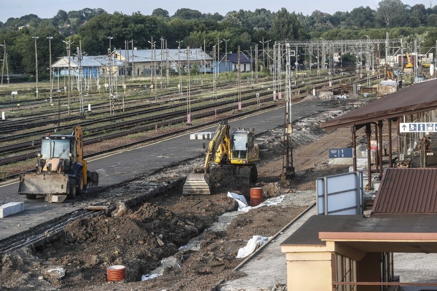 Rozpoczęto przebudowę dworca PKP w Rzeszowie.