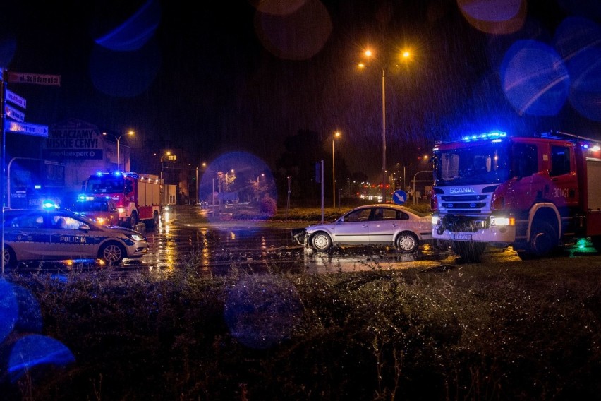 Wypadek na Sandomierskiej w Kielcach [WIDEO, ZDJĘCIA]