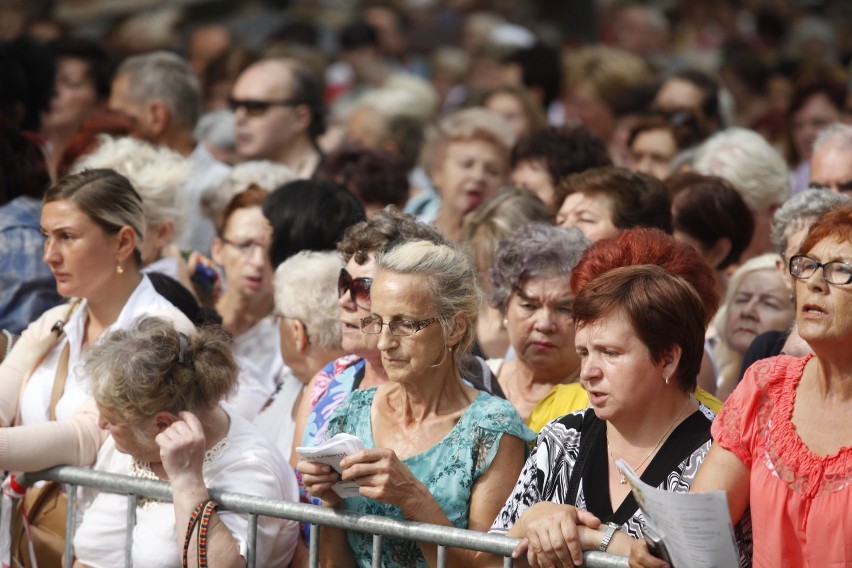 Pielgrzymka stanowa kobiet i dziewcząt do Piekar 2016: Mszę św odprawi abp Wiktor Skworc