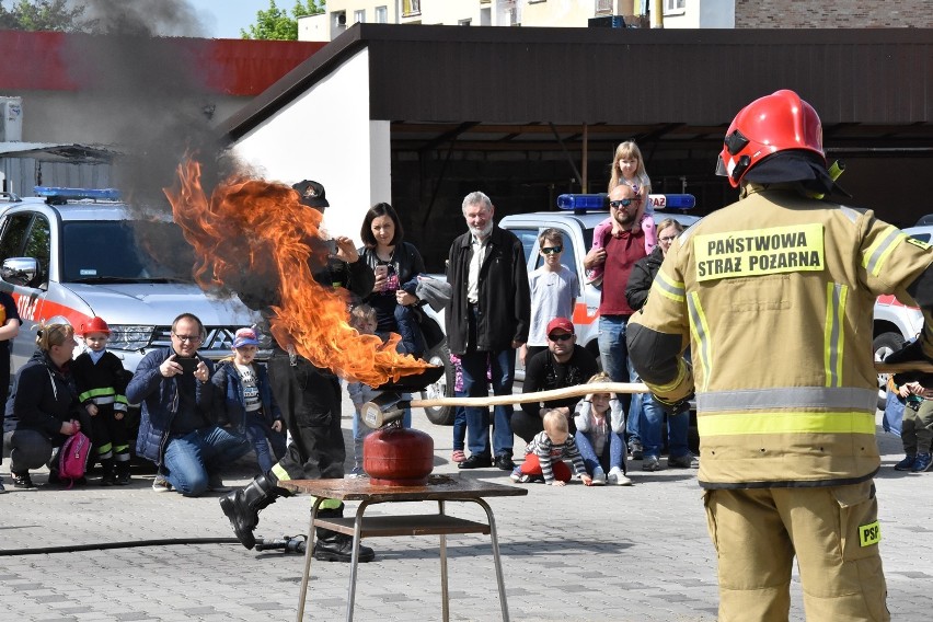 Dziś Międzynarodowy Dzień Strażaka. Zobaczcie zdjęcia mundurowych z Oleśnicy i Sycowa